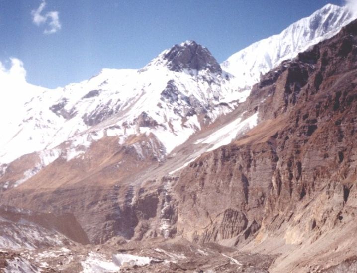 Ascent of Chonbarden Glacier on route to Dhaulagiri Base Camp