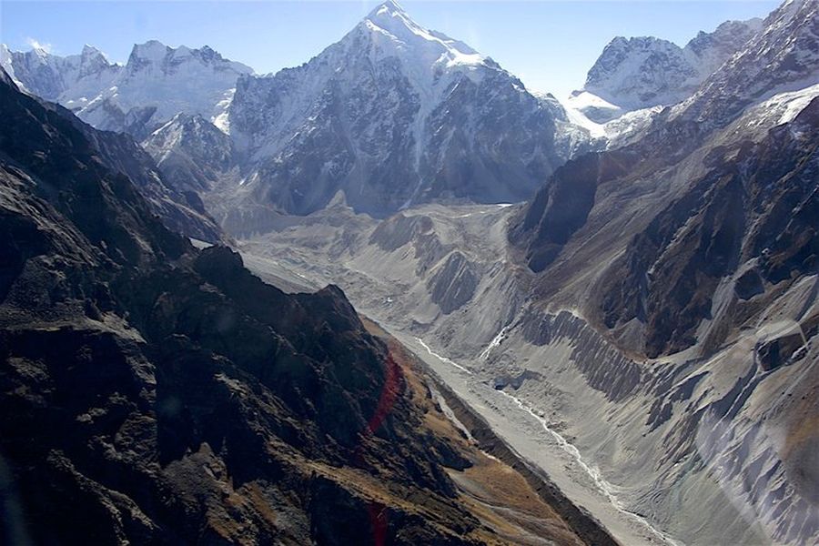 Tilman's Pass beneath Urkinmang