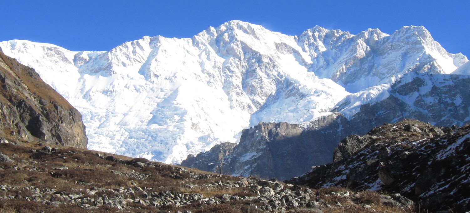 Kangchenjunga South Side from Oktang