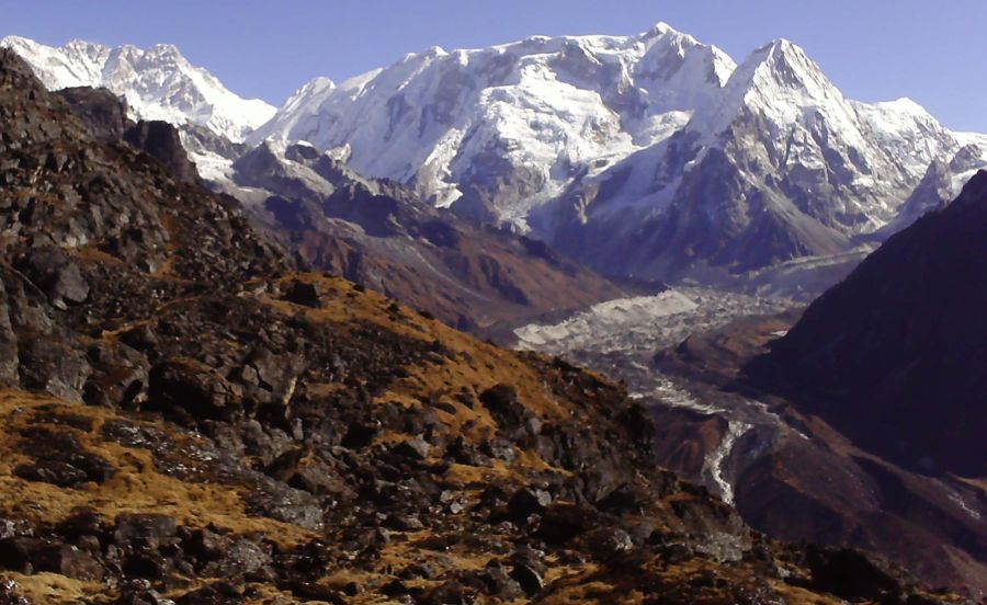 Kangchenjunga, Talung, Kabru and Ratong - Kangchenjunga south side on ascent from Yalung to Sinian La