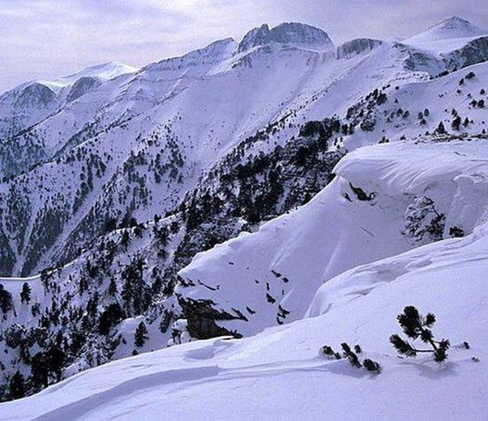 Mount Olympus ( 2917m ) - the highest mountain in Greece