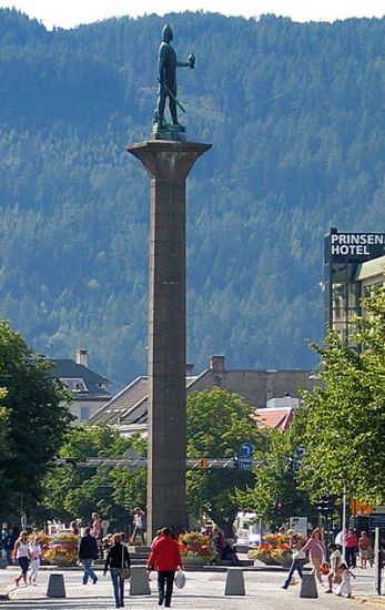 Olav Tryggvason Monument in Trondheim city centre