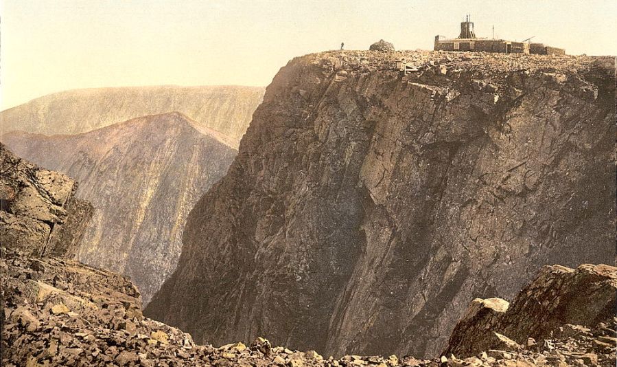 Photo of the former observatory on the summit of Ben Nevis