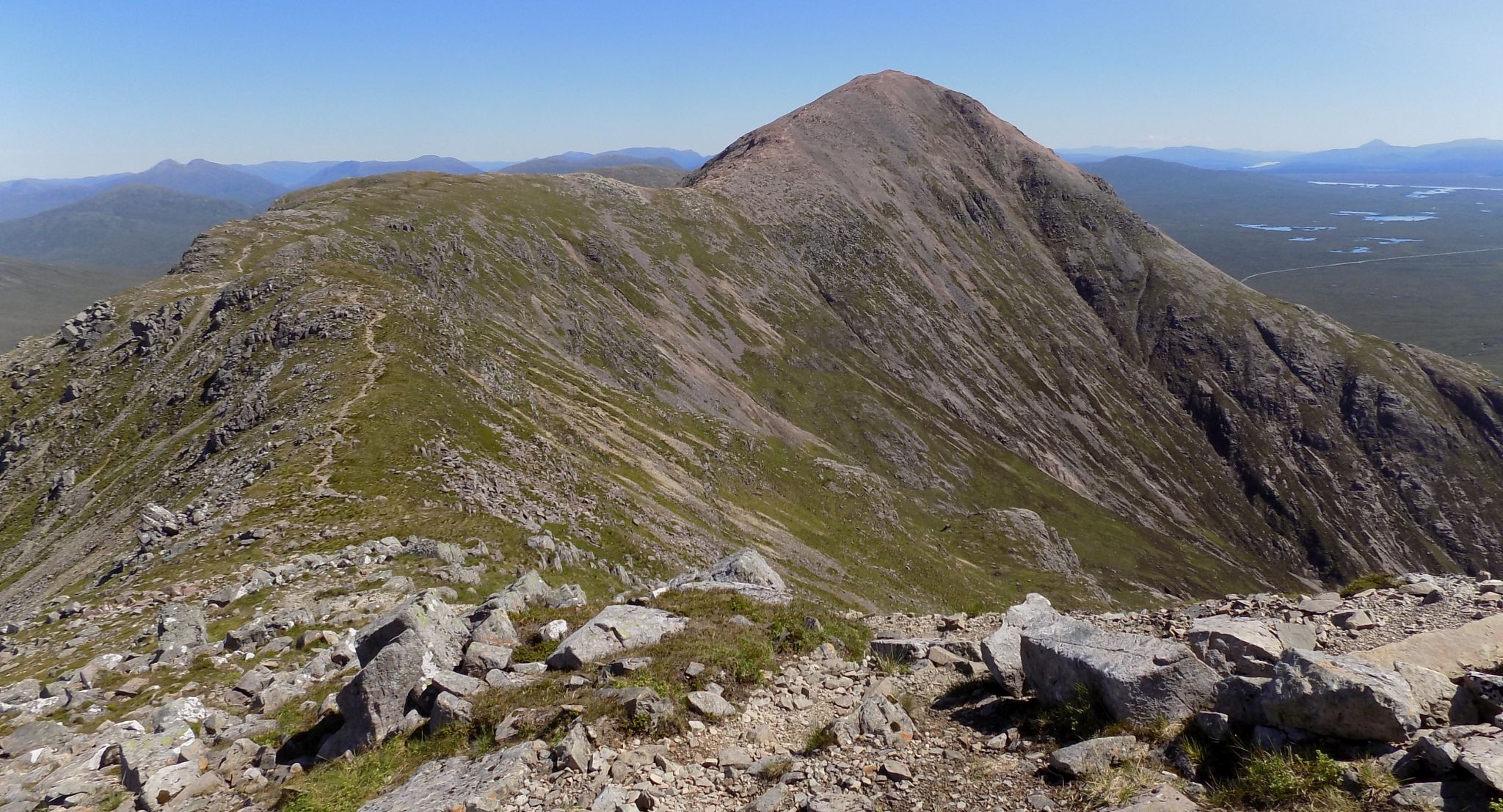 Ridge from Stob Dearg summit of Buachaille Etive Mor