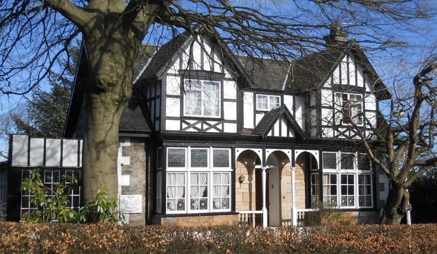 House in Old Bearsden