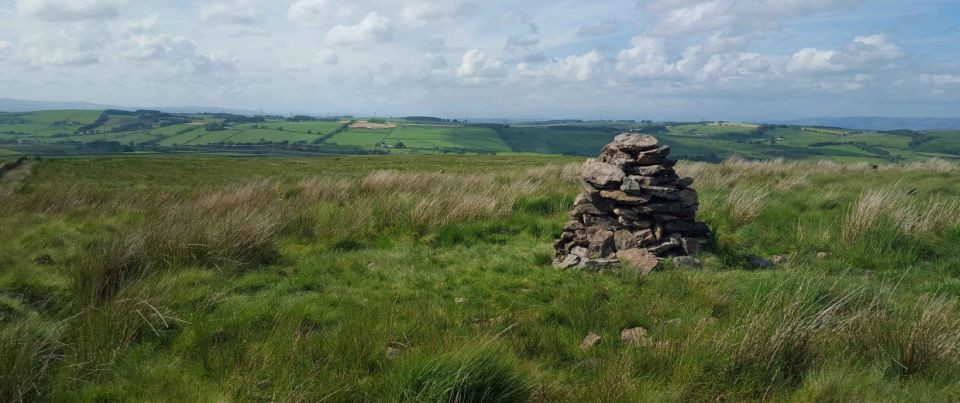 Cairn on Neilston Pad