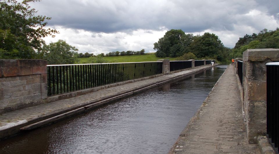 Lin's Mill Aqueduct on Union Canal over the Almond River