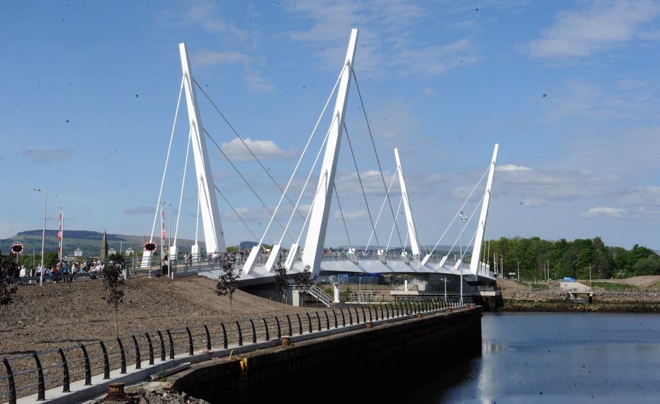Road bridge from Clydebank to Renfrew
