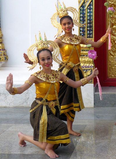 Thai Traditional Dancers