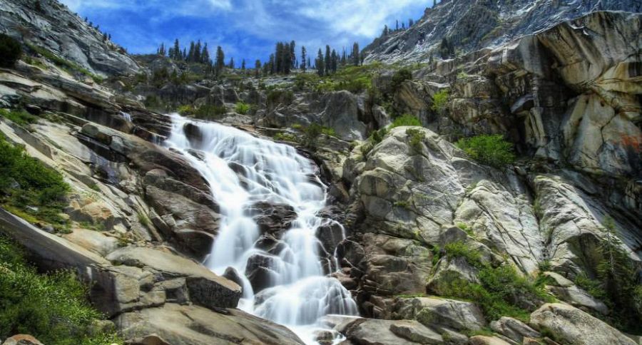 Kaweah River in the Sierra Nevada of Sequoia National Park